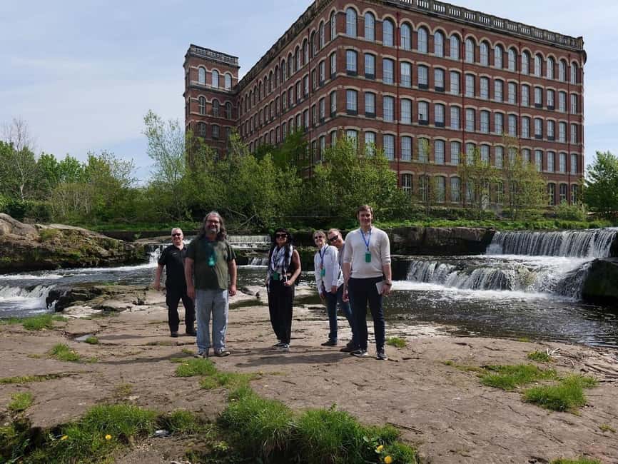 Paisley: Guided Walking Tour with Audio Earpiece - Who Will Enjoy This Paisley Tour?