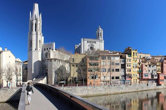 Palamos Shore Excursion: Dali Museum of Figueres and Girona Private Tour - Exploring Girona’s Historic Districts