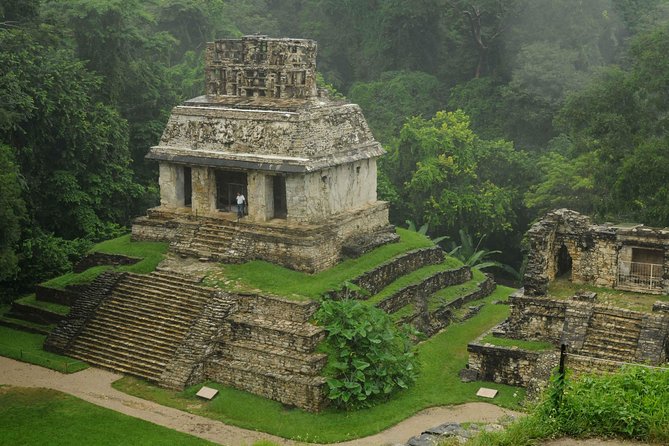 Palenque Mayan Ruins, Misol-Ha and Agua Azul Waterfalls Full Day Tour from Palenque - Discovering the Magnitude of Misol-Ha Waterfall