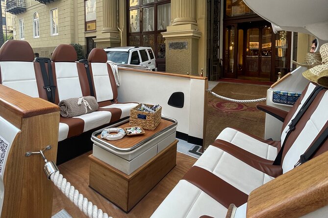 Palermo: Grand Tour in CruiserCar - The Cultural Heart: Teatro Massimo and Via Libertà