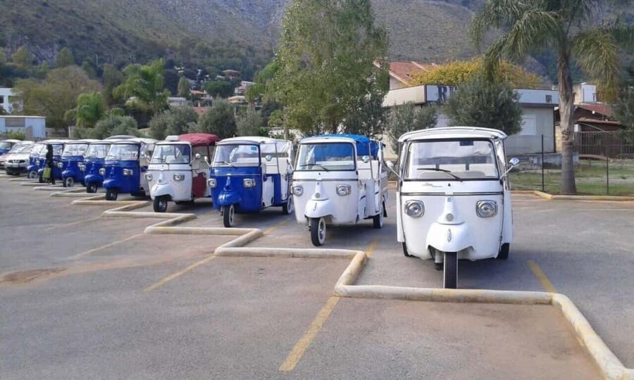 Palermo: History, Sun, and Smiles, tour in APETAXi - Starting Point at the Fountain in Palermo’s City Center