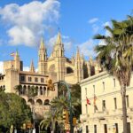 Palma authentically. City tour with snacks and wine - Discover Palmas Secret Corners