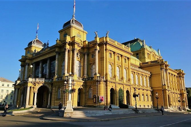 Panoramic tours Zagreb with a van. - Starting at Kaptol and the Zagreb Cathedral