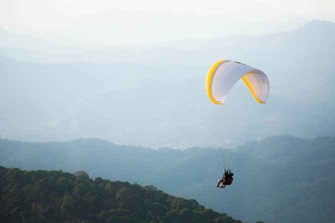 Paragliding in Valle de Bravo - Paragliding Launch from Monte Alto Mountain