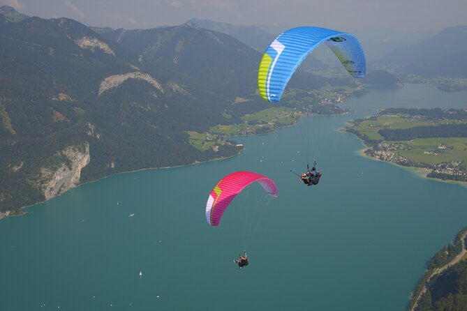 Paragliding tandem flight in St. Gilgen on Lake Wolfgang - Starting point at Konrad-Lesiak-Platz in St. Gilgen