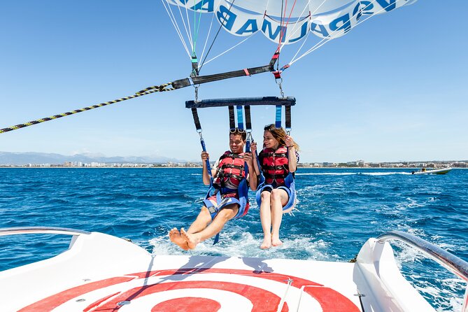 Parasailing in the Bay of Palma - Safety Equipment and Briefing