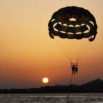 Parascending On Playa Chica - How the Parascending Takes Off and Lands