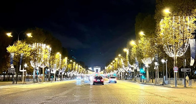 Paris: Christmas Lights Tuk Tuk Tour - From Place Vendôme to Palais Garnier: The Holiday Landmarks