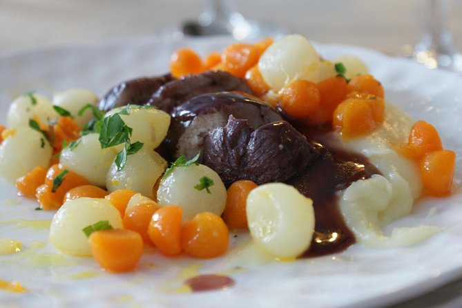 Paris Cooking Class and Lunch with Wine plus Market Visit Option - Exploring the Market in Paris Latin Quarter