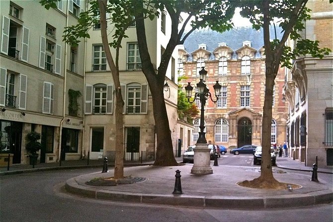 Paris Latin Quarter & Left Bank - History Walk (Small Group Tour) - Starting Point at Saint Germain des Pres and Its Historical Significance
