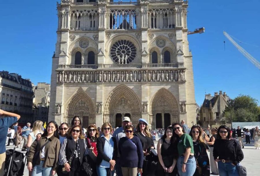 Paris: Notre Dame Exterior Guided Tour with Free Entry - Meet Your Guide in Front of Cité Metro Station