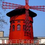 Paris Overview tour with Driver - The Guide’s Engaging Style and Local Knowledge