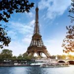 Paris Seine River Sightseeing Cruise with Commentary by Bateaux Parisiens - Notre Dame and the Île Saint Louis: Waterway Perspectives