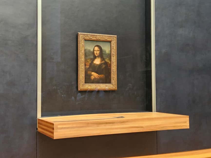 Paris Semi Private Walking Tour: Louvre, Eiffel Tower & Boat - Starting Point and Seamless Logistics in the Heart of Montmartre