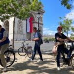 Paris: Small Group Highlights E-Bike Guided Tour - Highlights of the Stops and Sightseeing
