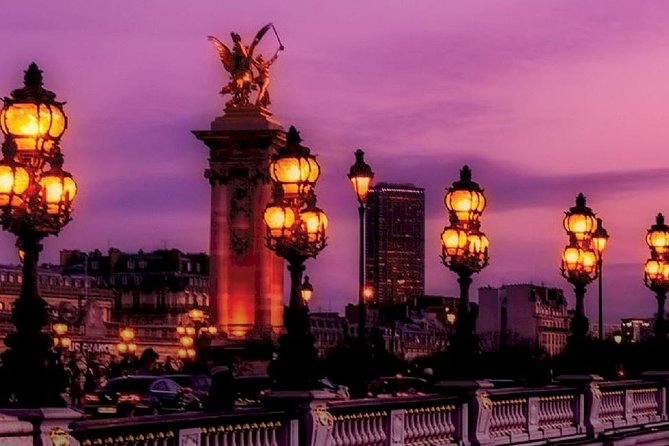 Paris until the heart of the night - Starting Point at Bir-Hakeim for Easy Access
