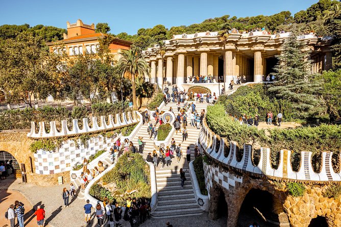 Park Guell Guided Tour with Skip the Line Tickets - Exploring the Architectural Highlights of Park Güell