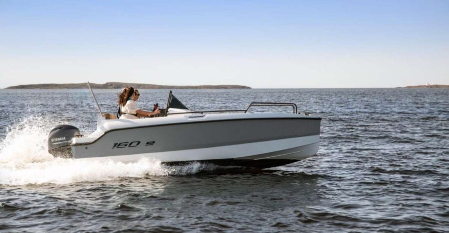 Paros: Full-Day New Modern Boat Rental with Self-Driving - The Modern Boat Rental with Self-Guided Freedom