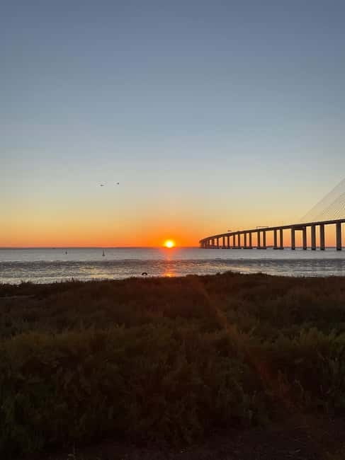 Parque das Nações: Yoga and meditation at sunrise aboard a sailboat! - Starting Point Near Lisbon Oceanarium