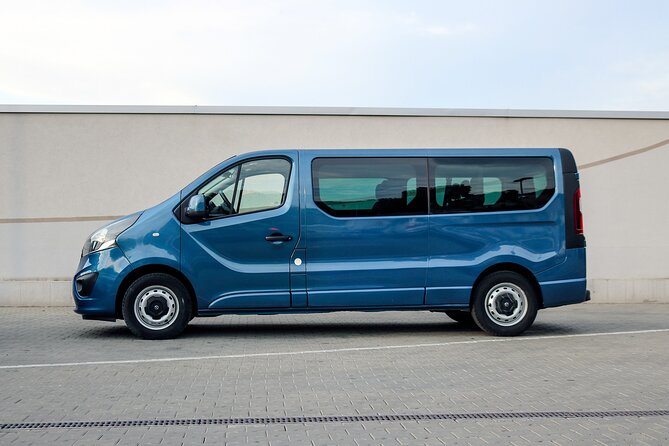 Passenger transport to or from the airport in Belgrade - Meeting Points and Accessibility