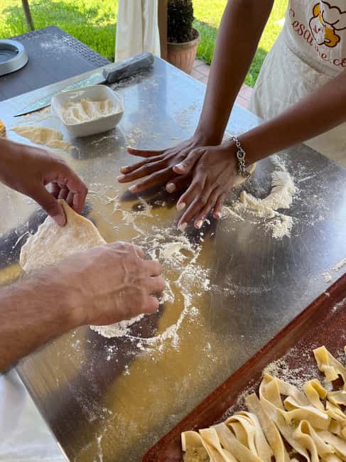 Pasta Cooking Class in a Garden near Pompeii - The Location: A Garden Close to Pompeiis Ruins