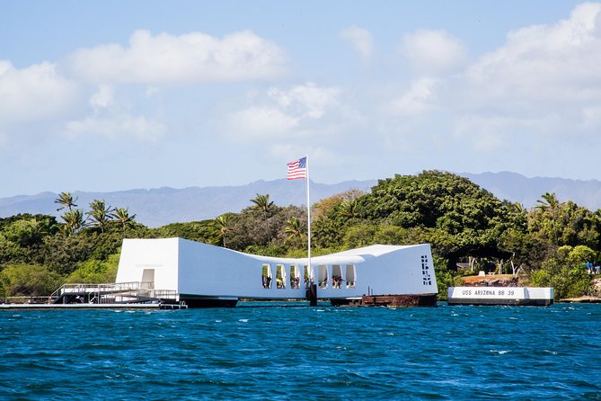 Pearl Harbor Official Deluxe Multimedia and VR Tour Combo - Starting Point at Pearl Harbor Historic Sites Visitor Center