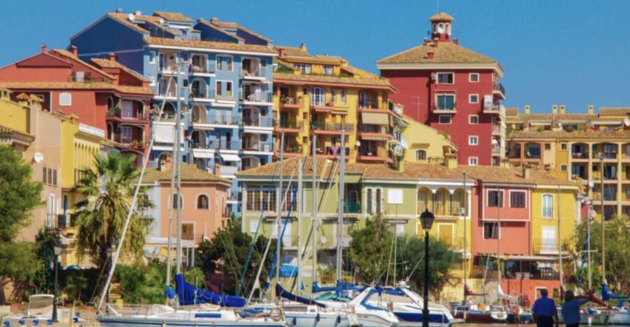 Pedal Through Paradise: Port Saplaya's E-Bike Adventure - Discovering Valencia’s Iconic Landmarks