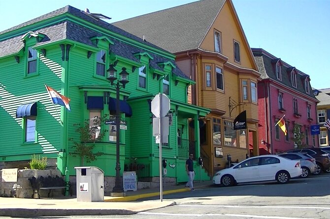 Peggy's Cove and Lunenburg Tour (small group) - Transportation and Group Size