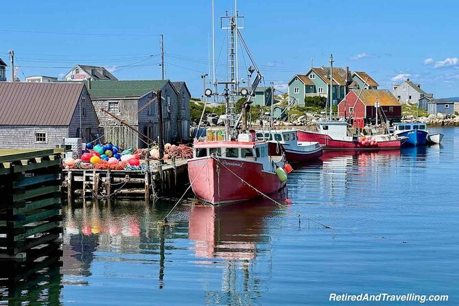 Peggys Cove Tour in Private Vehicle - Exploring Peggy’s Cove Village and Local Attractions