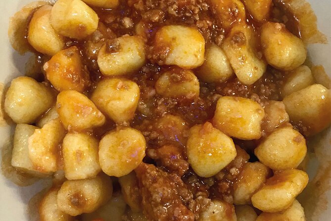 Perugia Walking Tour with Audio and Written Guide by a local - Exploring the Medieval Waterworks: Acquedotto Medievale