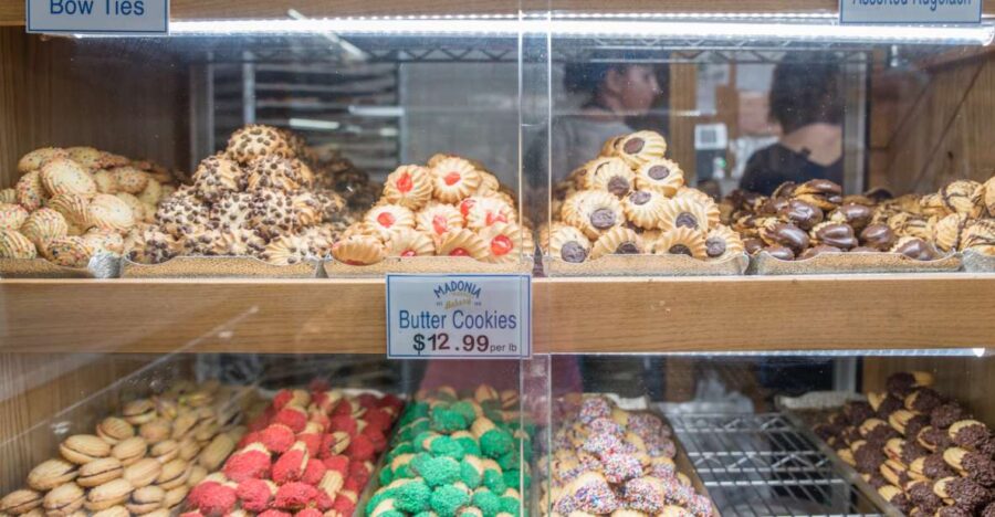 Philadelphia: Italian Market Walking Food Tour - Savoring the Flavors of Italian, Mexican, and Vietnamese Cuisine