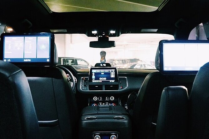 Phoenix Round Trip Chauffeur Driven Transport by Executive SUV - Convenient Private Transfers in Phoenix