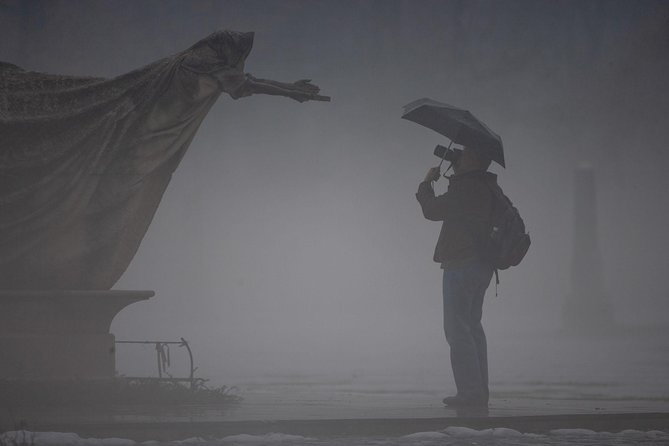 Photography and walking tour in 8th District, Budapest - Starting Point: The Gateway to Budapest’s 8th District