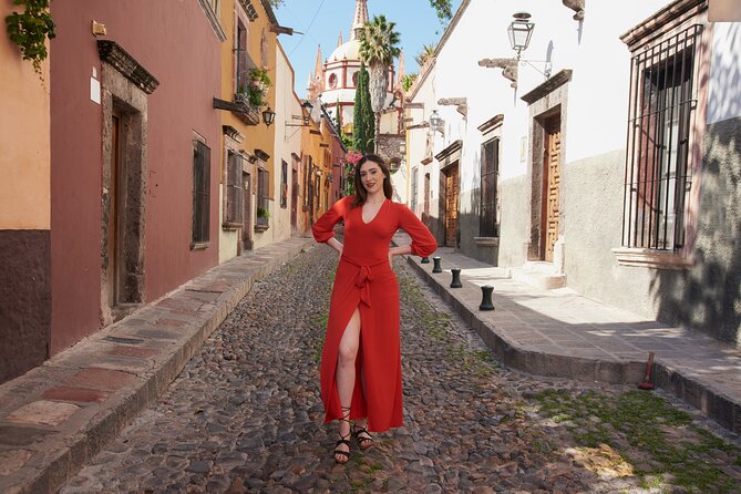 Photoshoot in San Miguel de Allende - Wandering Through Cuna de Allende and Aldama Streets