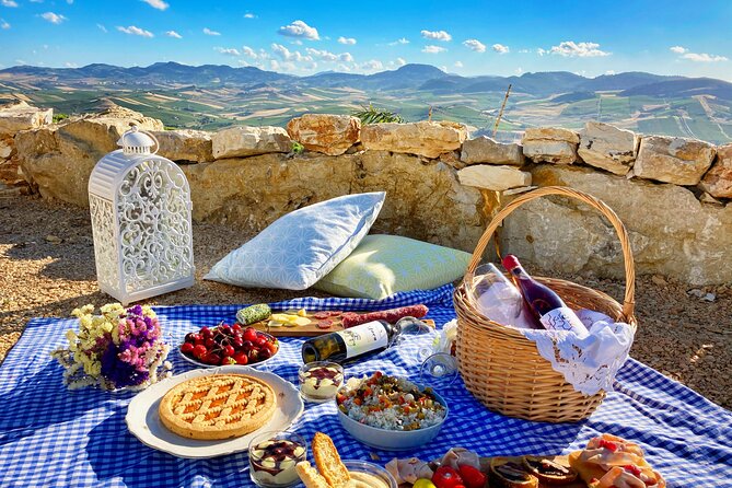 Picnic in an organic winery in Alcamo - The Organic Wine Selection and Tasting Experience