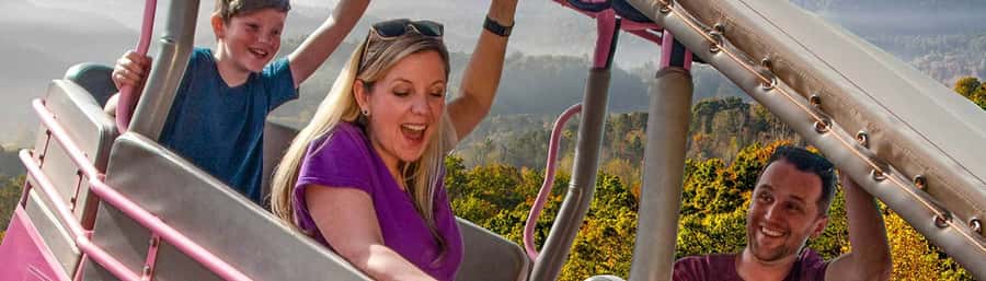 Pigeon Forge: Newfound Gap and Smoky Mountains Jeep Tour - Starting Point at Pink Jeep Tours in Pigeon Forge