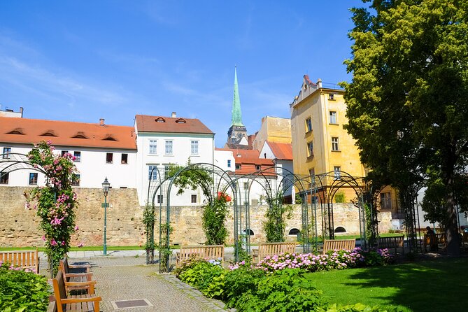 Pilsen Highlights Small-Group Tour and Pilsner Brewery Tour including Lunch and Beer Tasting - Inside the Pilsner Urquell Brewery: Cellars and Tasting