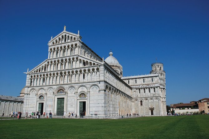 PISA HALF-DAY: from Florence by minivan with Leaning Tower ticket - Guided Visit to Pisa’s Duomo and the Piazza dei Miracoli