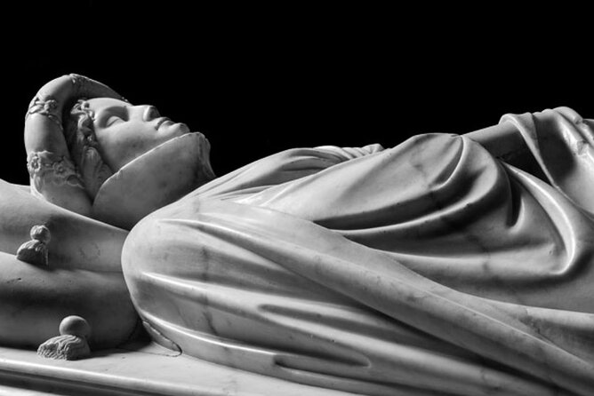 Pisa, Lucca, and Lunch at a Tuscan Winery from Livorno - Discovering Lucca’s Walled Charm