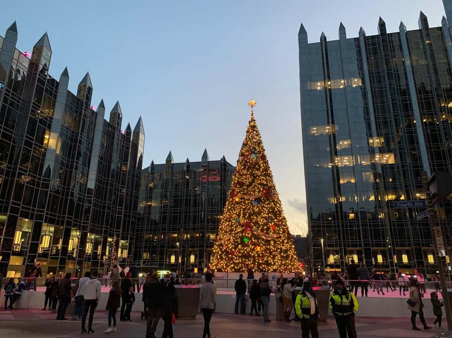 Pittsburgh: Downtown Holiday Lights Walking Tour - Meeting Point and Practical Details in Downtown Pittsburgh