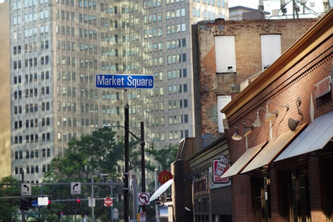Pittsburgh's Downtown Smartphone Guided Audio Walking Tour - Iconic View at Point State Park Fountain
