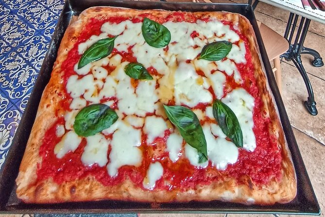 Pizza Training Experience. Como Area - The Location and Meeting Point in Como