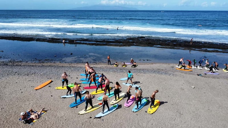 Playa de las Americas: lezione di surf con tutto incluso - Prime Location on Tenerife’s Iconic Coastline