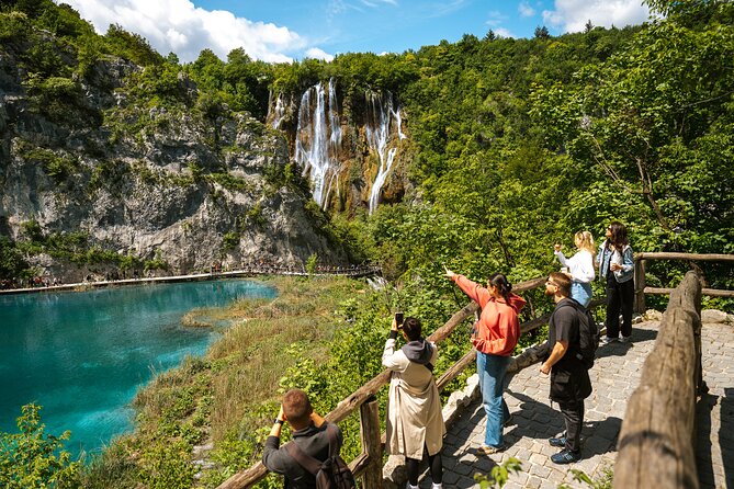 Plitvice Lakes and Rastoke Tour w/ ticket (ENG/ESP) - Starting the Day with Zagreb Hotel Pickup at 8:30 am