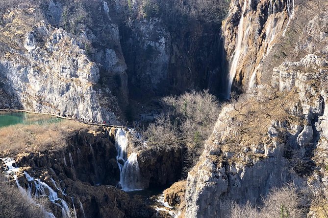 Plitvice lakes private round trip transfer (including waiting time) - Fast and Comfortable Highway Transfer to Plitvice Lakes
