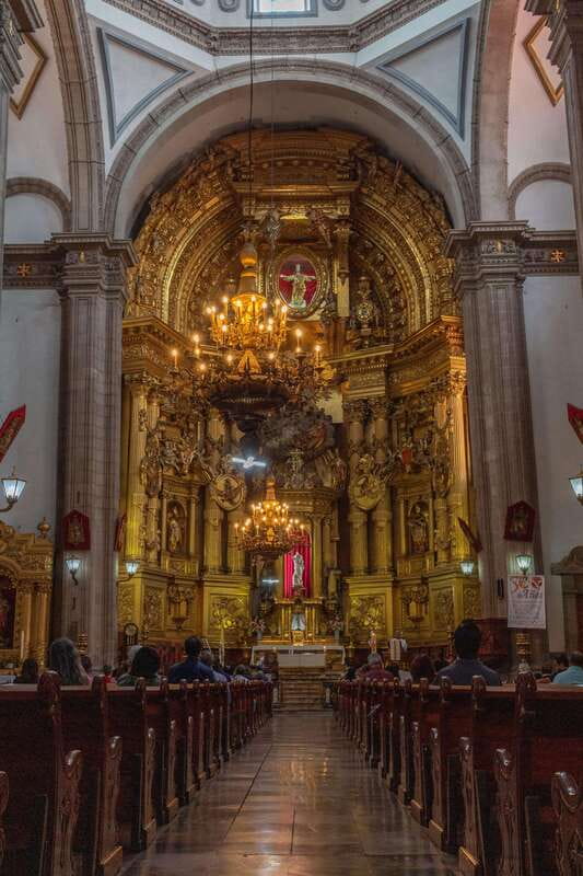 Poetry tour Mexico City - Visiting the Church of San Francisco to Explore Sor Juana Inés de la Cruz