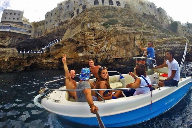 POLIGNANO BY BOAT: amazing sea caves and free drinks! - Highlights of the Itinerary: Discovering Polignano’s Famous Sea Caves