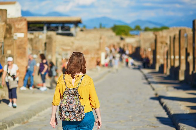 Pompeii 2-hour Private Tour with an Archaeologist-Ticket included - Exploring the Basilica and the Main Square