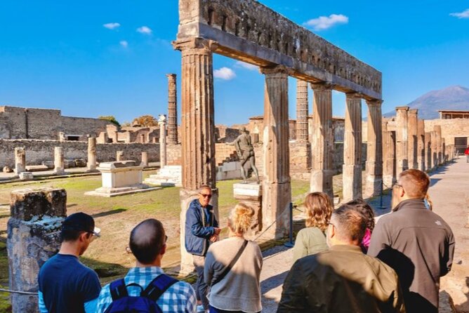 Pompeii, Amalfi Coast & Positano Day Trip from Rome - Exploring Pompeii with a Guided Archaeologist