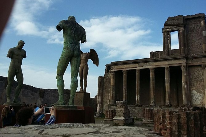 Pompeii excavations and its vineyards - Pompeii: Marvel at the UNESCO World Heritage Site